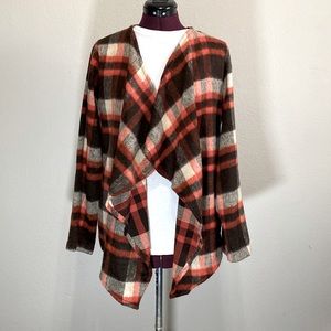 Cozy Cardigan in Red and Brown Plaid (multiple sizes) NWOT‎